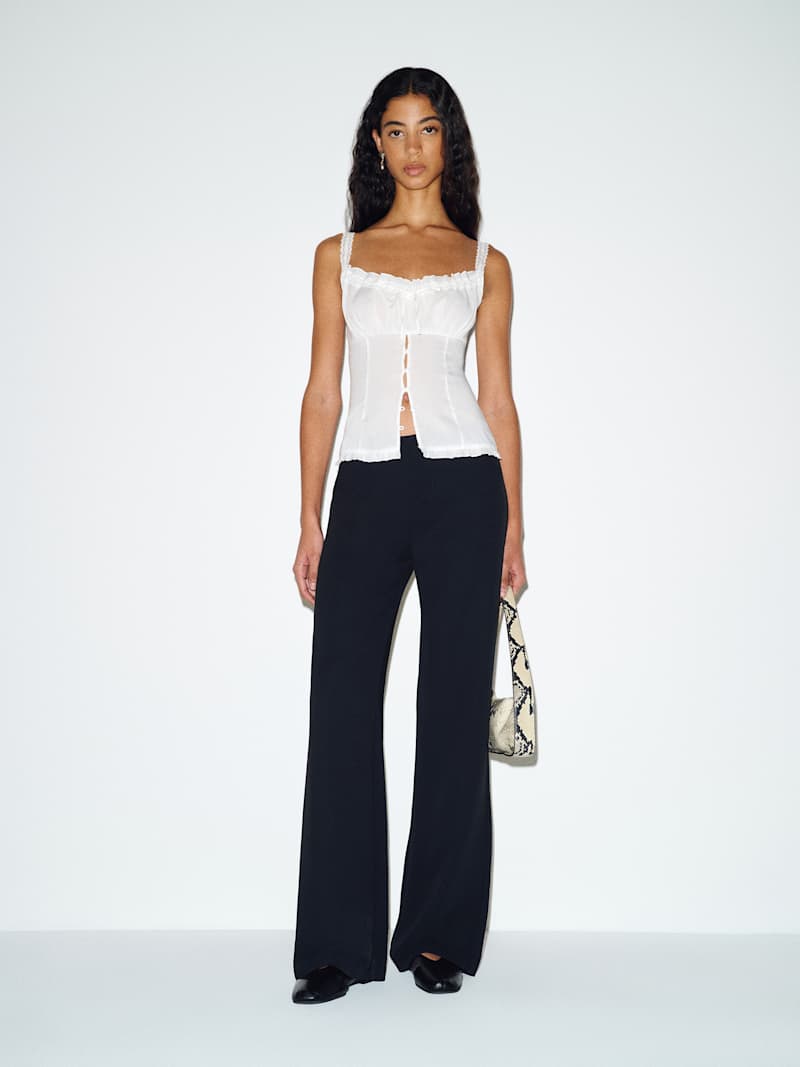 Vida Low Rise Short Pant